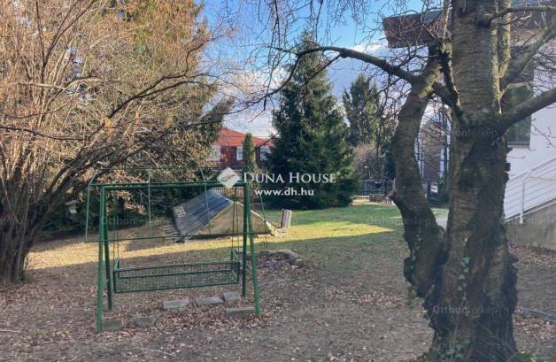 Budapest eladó családi ház Pálvölgyben a Vihorlát utcában, 98 négyzetméteres