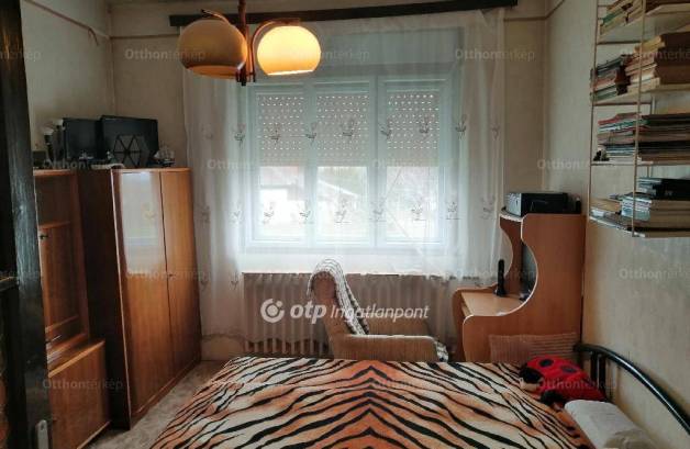 Tiszaföldvár családi ház eladó, 3+1 szobás