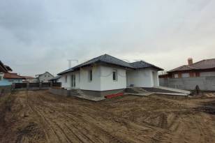 Eladó 5 szobás családi ház Gyál, új építésű