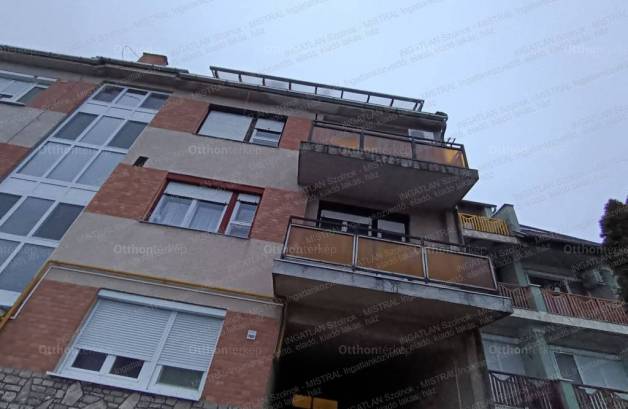 Szolnoki lakás eladó, 61 négyzetméteres, 2 szobás