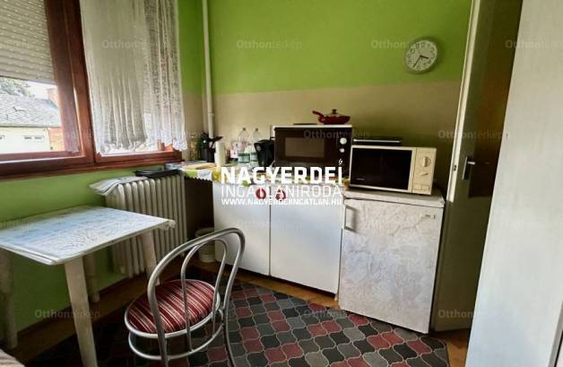 Debreceni házrész kiadó, 35 négyzetméteres, 1 szobás