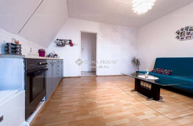 Budapest családi ház eladó, Régiakadémiatelepen, 6 szobás