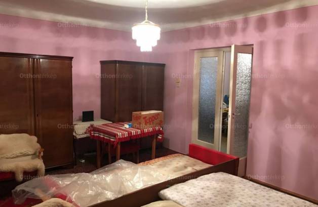 Kiskunfélegyháza 3 szobás házrész eladó a Kálvária utcában