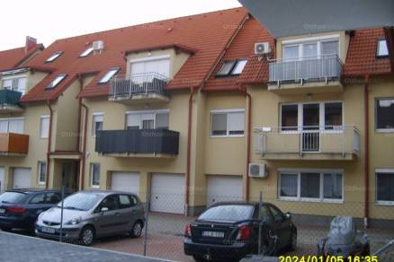 Soproni lakás eladó, 43 négyzetméteres, 2 szobás
