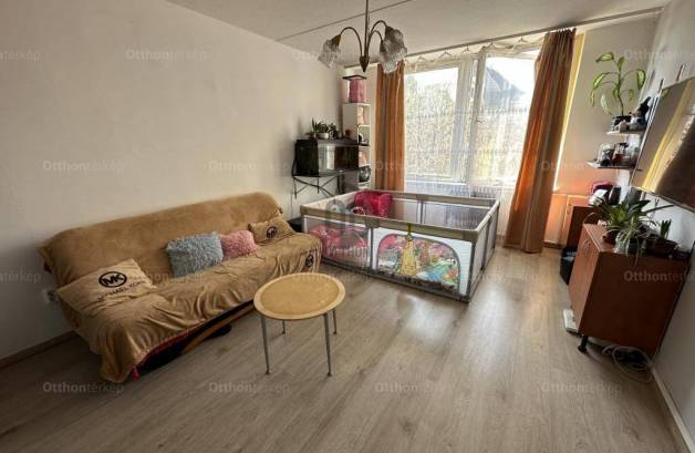 Eladó 2 szobás lakás, Óhegyen, Budapest