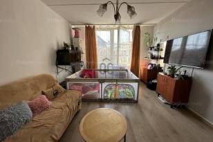 Eladó 2 szobás lakás, Óhegyen, Budapest