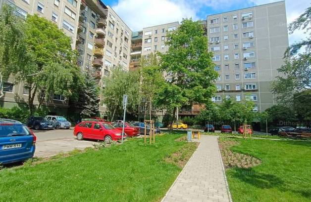 Eladó lakás, Budapest, Káposztásmegyeren, 83 négyzetméteres