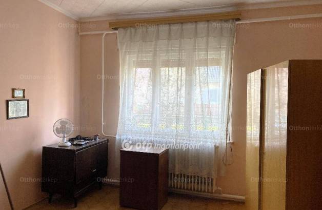 Miskolci családi ház eladó a Csemete utcában, 80 négyzetméteres
