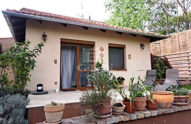Eladó 4 szobás családi ház Szigetszentmiklós a Csépi úton