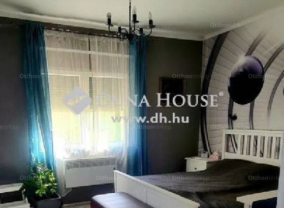 Családi ház eladó Pécs, 60 négyzetméteres