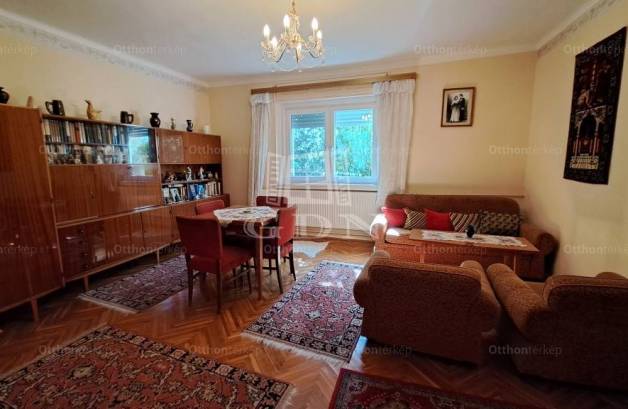Pécs 6 szobás családi ház eladó