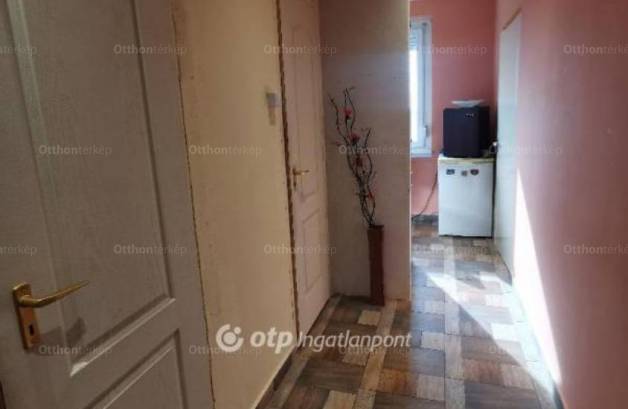 Eladó 2 szobás lakás Debrecen a Fényes udvaron