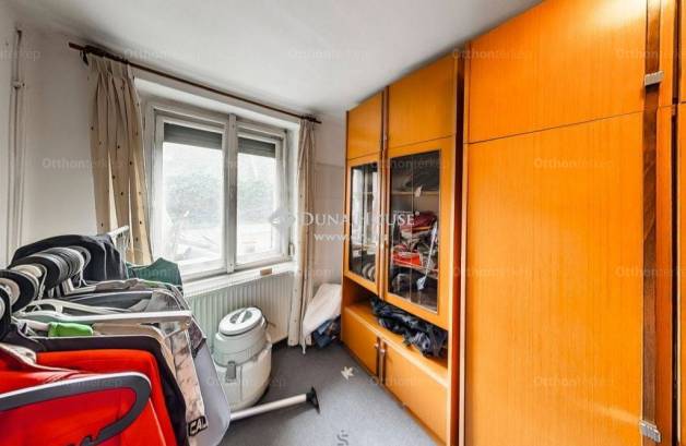 Eladó 6 szobás családi ház Budaörs