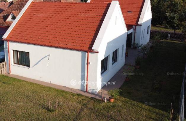 Debrecen 4 szobás új építésű családi ház eladó