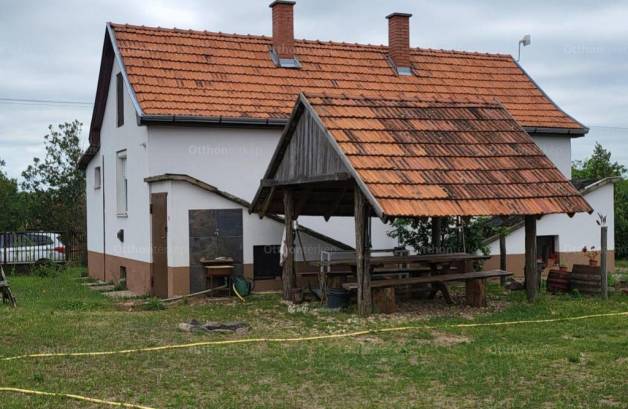 Debreceni családi ház eladó, 65 négyzetméteres, 2 szobás