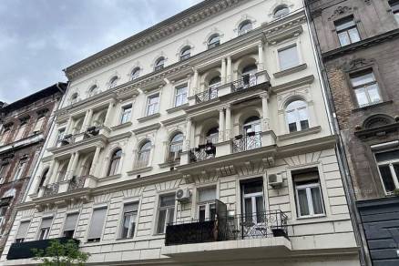 Budapesti eladó lakás, 3 szobás, 92 négyzetméteres