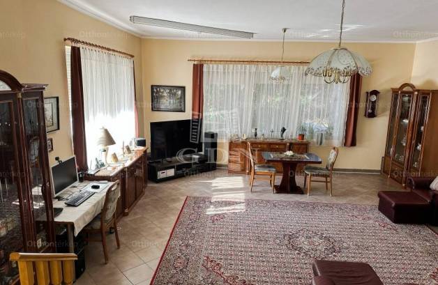 Budapesti eladó családi ház, 4 szobás, 282 négyzetméteres