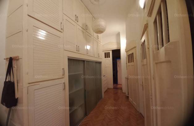 Győr 2+2 szobás lakás kiadó