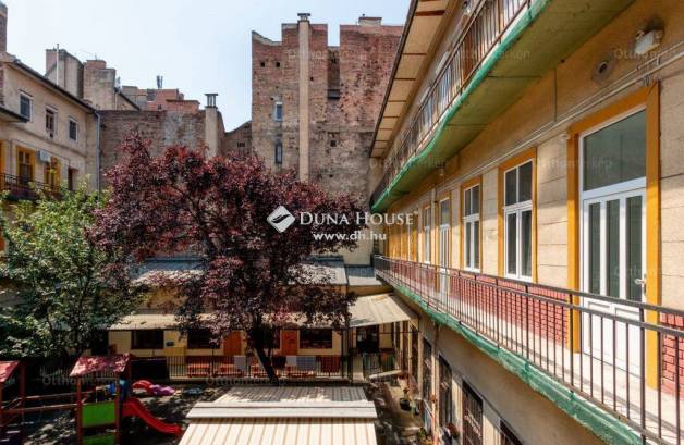 Budapest eladó lakás, Erzsébetváros, Akácfa utca, 80 négyzetméteres