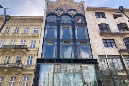 Eladó 2 szobás lakás Belvárosban, Budapest, Szervita tér