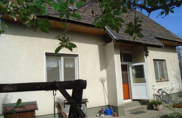 Eladó családi ház Lakitelek, Széchenyi körút, 4+1 szobás
