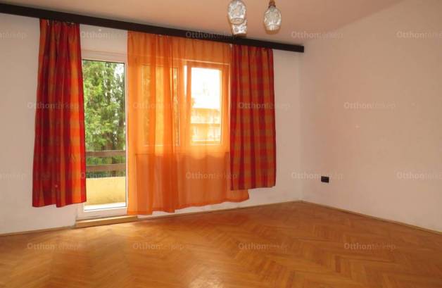 Soproni lakás eladó, 53 négyzetméteres, 2 szobás