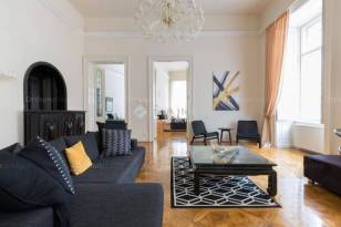 Eladó 3 szobás lakás Belvárosban, Budapest, Párizsi utca