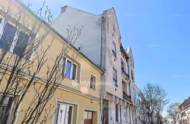 Eladó lakás, Debrecen, 3 szobás