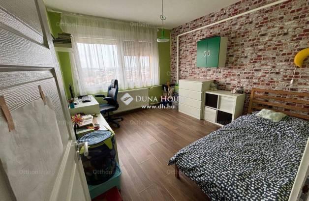Eladó 2 szobás lakás Zalaegerszeg a Platán soron