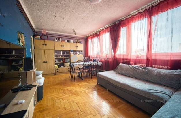Budapesti lakás eladó, Újpest, 1+2 szobás