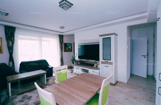 Eladó 3 szobás lakás Balatonkenese