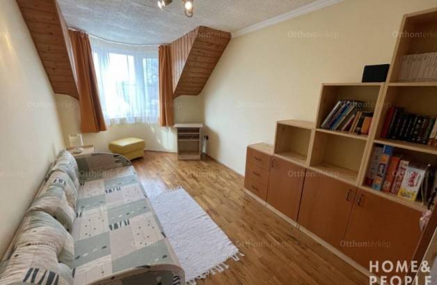 Eladó 5 szobás családi ház Szeged