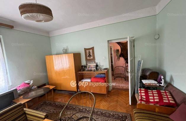 Eladó 3 szobás családi ház Poroszló