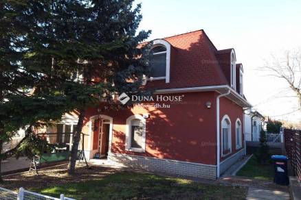 Budapest eladó családi ház, Királyerdő, Szent István út, 237 négyzetméteres