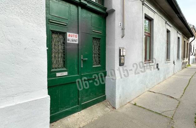 Váci lakás eladó a Kossuth Lajos utcában, 37 négyzetméteres