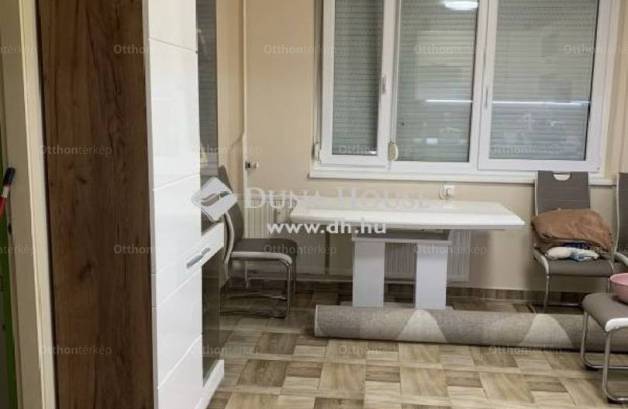 Debreceni lakás eladó, 55 négyzetméteres, 2 szobás