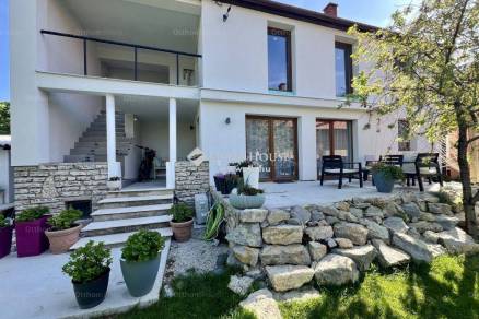 Családi ház eladó Balatonfüred, 130 négyzetméteres