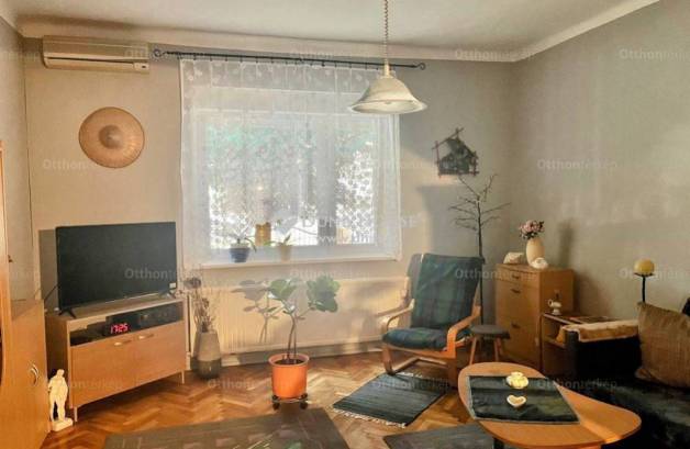Pécs 2+2 szobás családi ház eladó