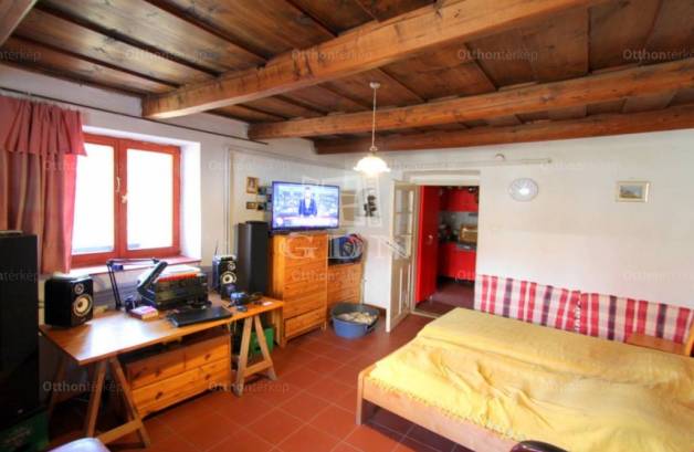 Velencei eladó családi ház, 3 szobás, 69 négyzetméteres