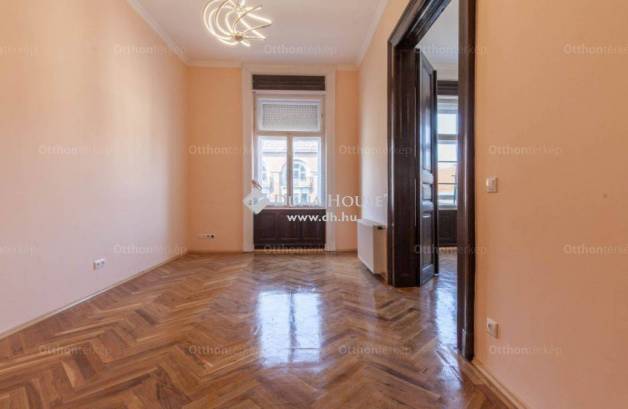Budapesti lakás eladó, Palotanegyedben, Rákóczi út, 3 szobás