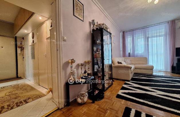 Budapesti lakás eladó, József Attila-lakótelep, 2 szobás