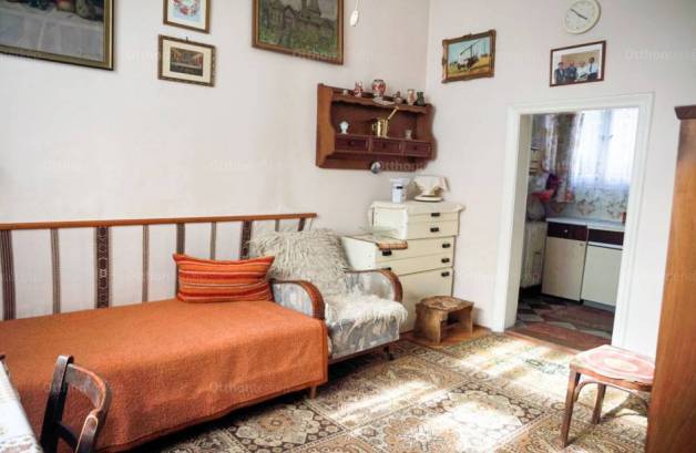 Debreceni eladó családi ház, 4 szobás, 160 négyzetméteres