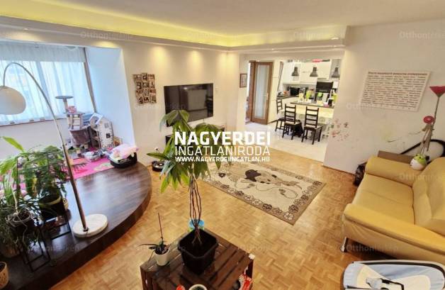 Debreceni eladó lakás, 3 szobás, 96 négyzetméteres