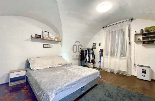 Eladó lakás, Sopron, 2 szobás