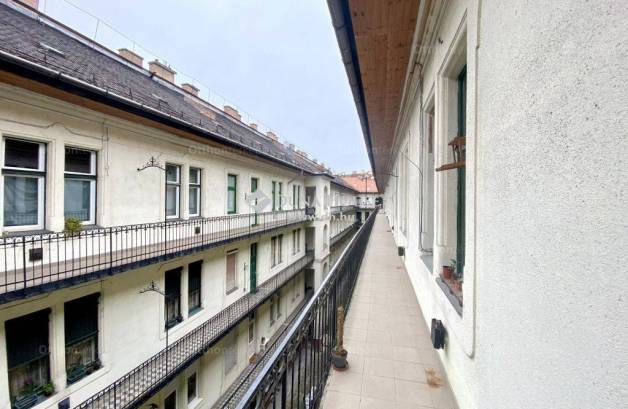 Eladó 2 szobás lakás, Belső-Ferencvárosban, Budapest