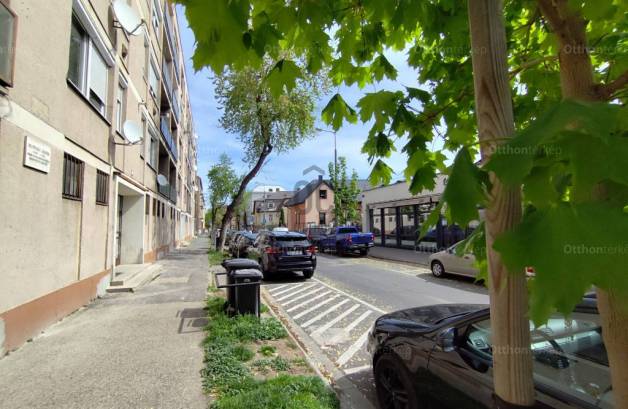 Lakás eladó Győr, a Hunyadi utcában, 56 négyzetméteres