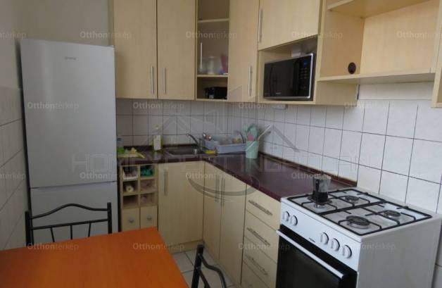 Eladó 2 szobás lakás Győr