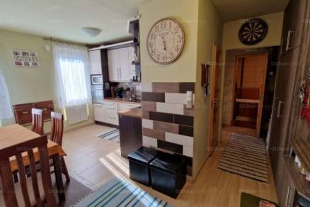 Lakás eladó Pécs, 57 négyzetméteres