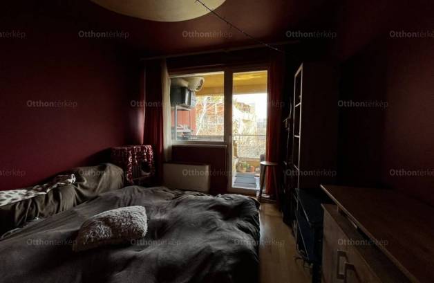 Eladó 2 szobás lakás Kőérbereken, Budapest, Tóberek utca