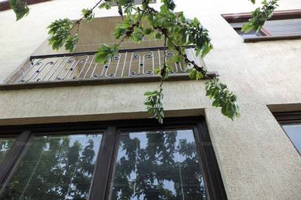 Székesfehérvár 4 szobás családi ház eladó az Aradi utcában